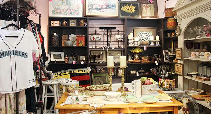 ワシントン州ベインブリッジアイランド(Bainbridge Island)Zutto Vintage & Antiques 店内