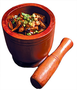 Fried Eggplants and Pepper with Preserved Eggs