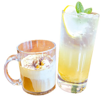 コーヒーやフルーツティーのメニューも充実