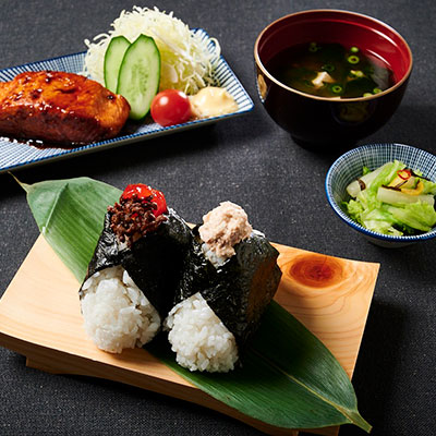 ONIGIRI 米 KOME.